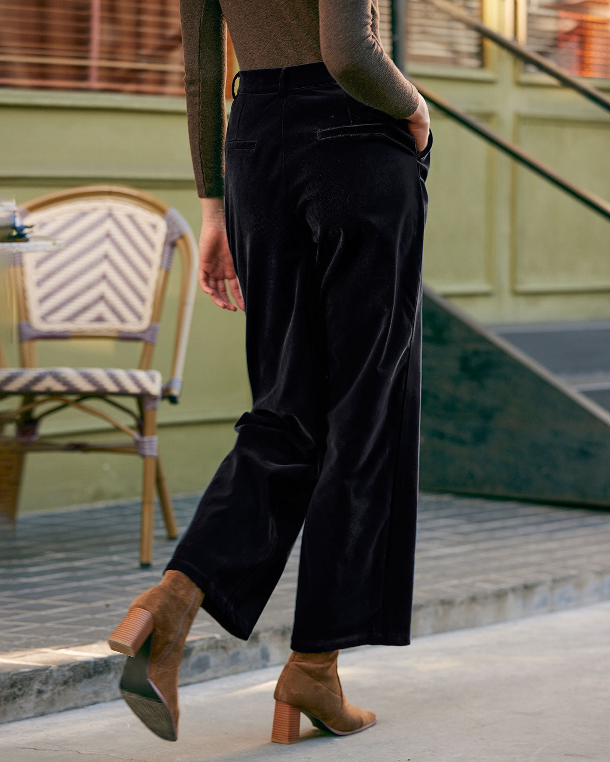 Anna-Berg | High Waisted Pleated Wide Leg Pants for Women, Black