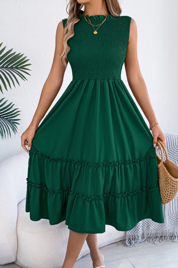 Anna-Berg | Solid Color Sleeveless Tucked Patchwork Dress