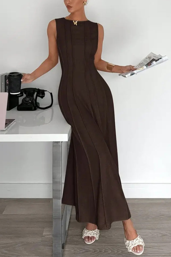 Anna-Berg | Solid Color Round Neck Sleeveless Dress