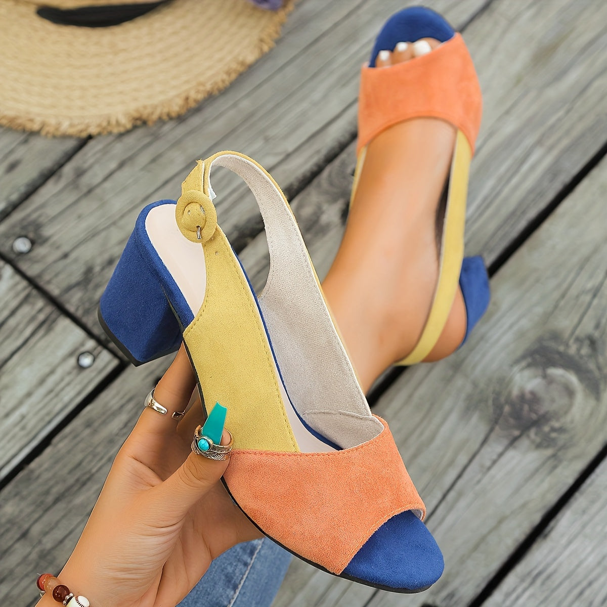 Anna-Berg | Chic Adjustable Sandals for Effortless Elegance