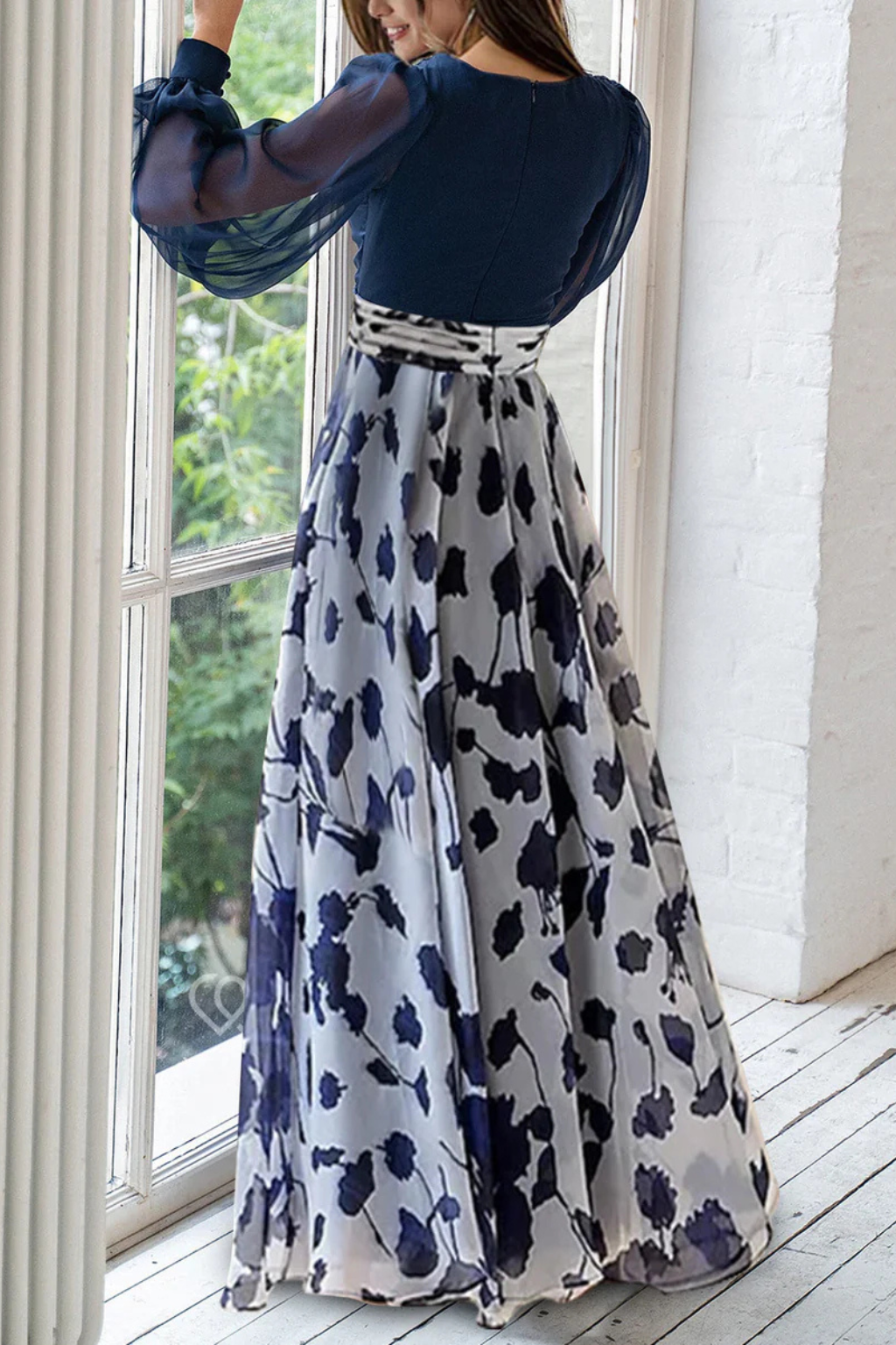 Anna-Berg | V Neck Balloon Sleeve Floral Dress