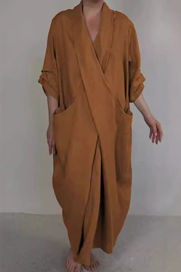 Anna-Berg | Elegant Minimalist Dress With Pocket And V-Neck