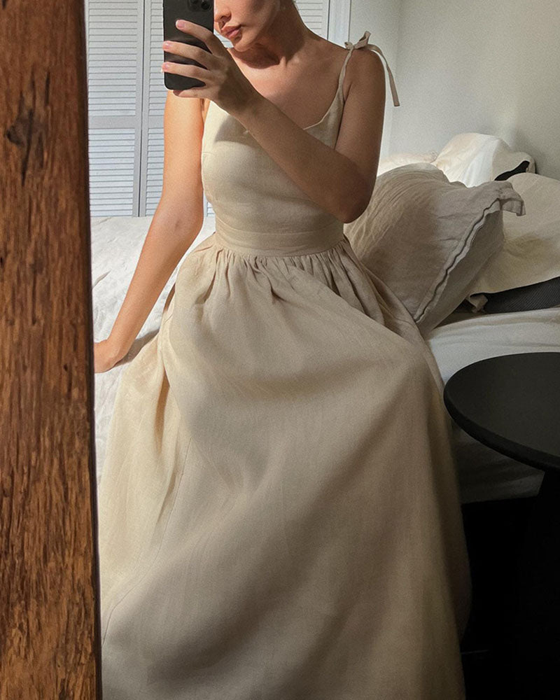 Anna-Berg | Backless Dress with V-Neck - Elegance Meets Modern Comfort