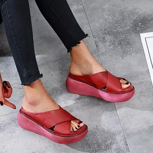 Anna-Berg | Timeless Flat Cushioned Sandals for Every Occasion