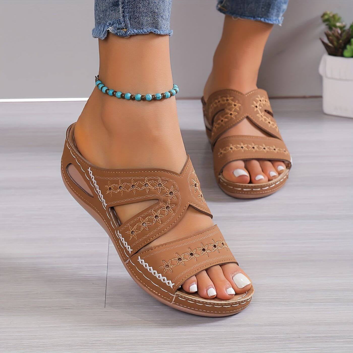 Anna-Berg | Graceful Slip-Resistant Orthopedic Sandals