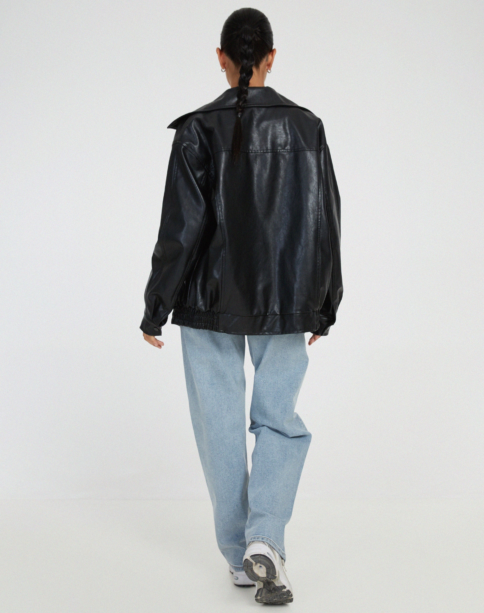 Anna-Berg | Elegant Oversized Leather Jacket for a Modern Look