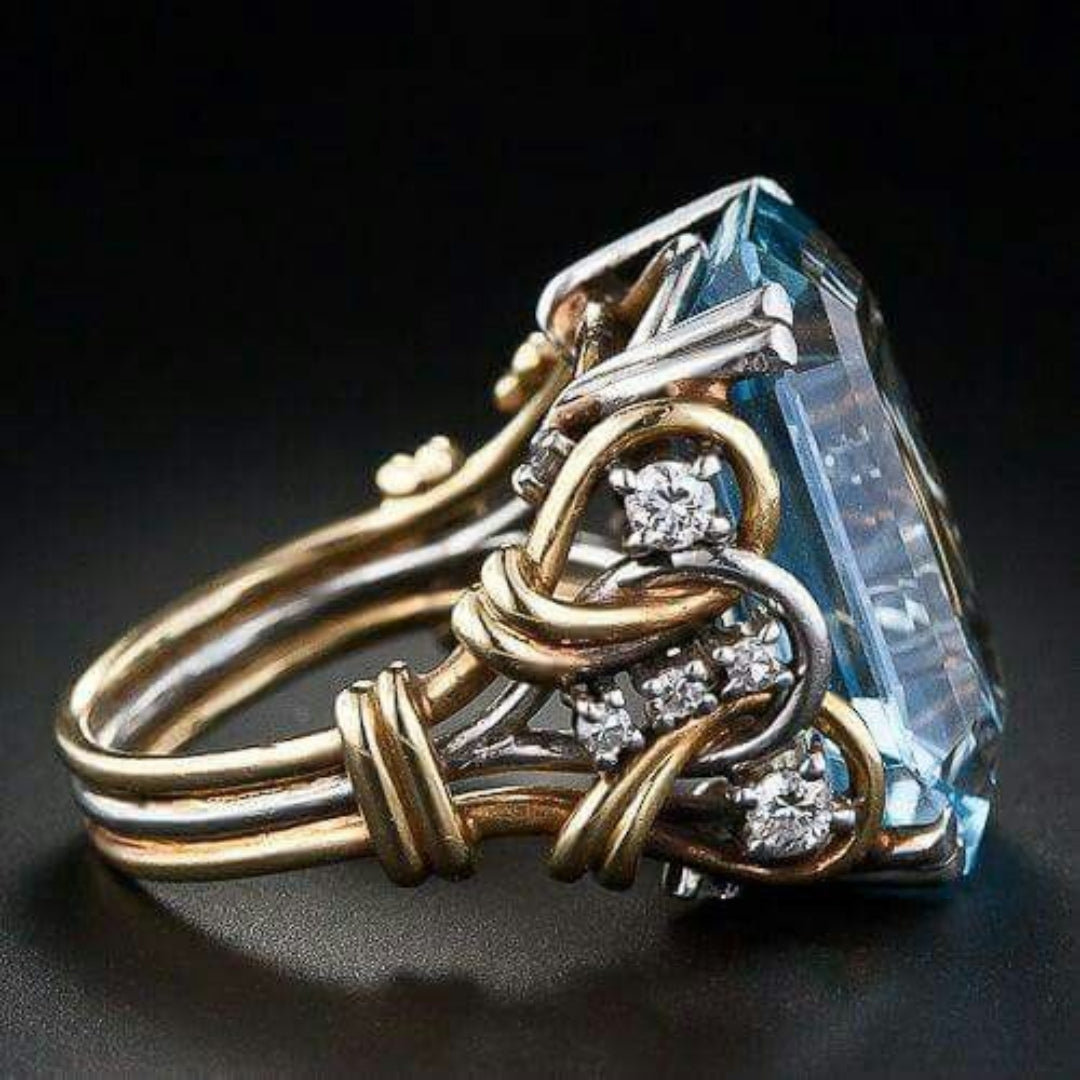 Vintage Blue Zirconia Gold Ring