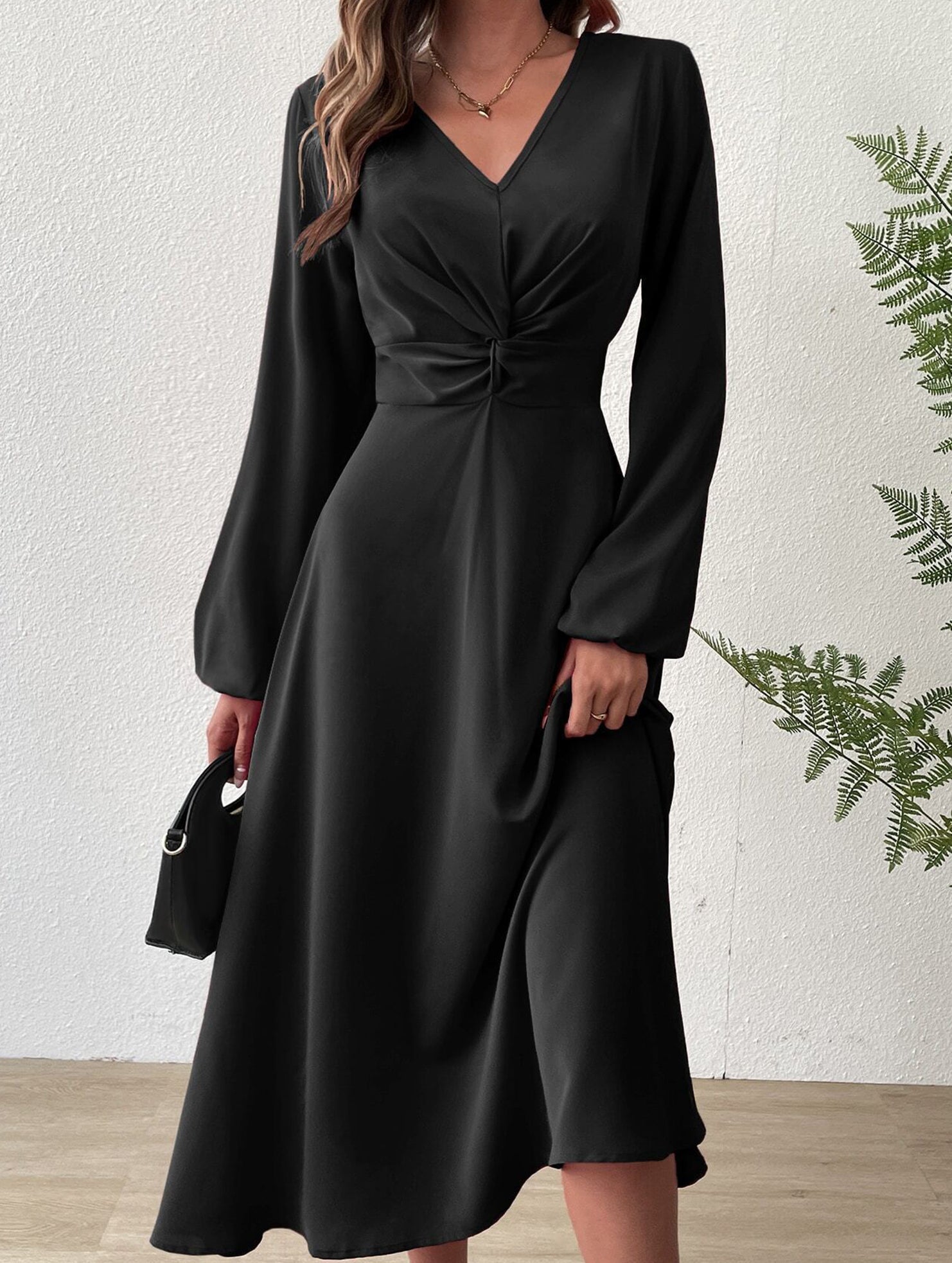 Anna-Berg | Fashionable V-Neck Lantern Long-Sleeved Dress