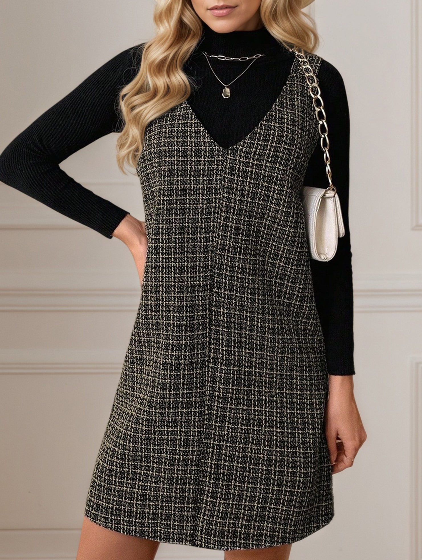 Anna-Berg | Sleeveless With Suspenders And V-Neck Dress