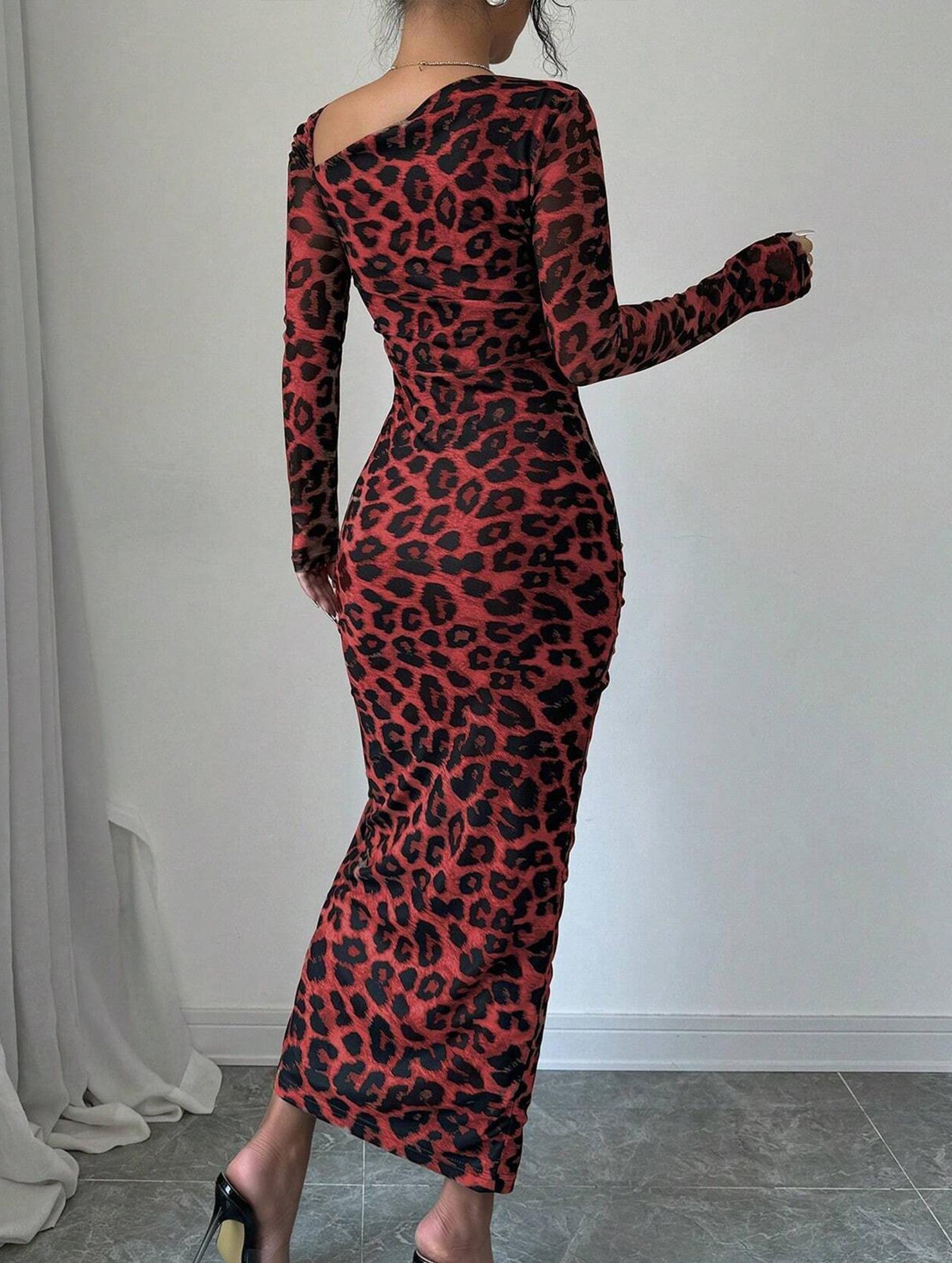 Anna-Berg | Retro Leopard Print Bodycon Dress