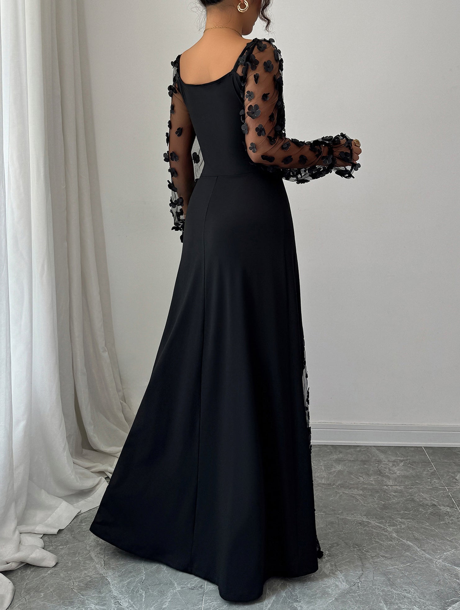 Anna-Berg | Retro-Style Hollowed-Out Long-Sleeved Dress