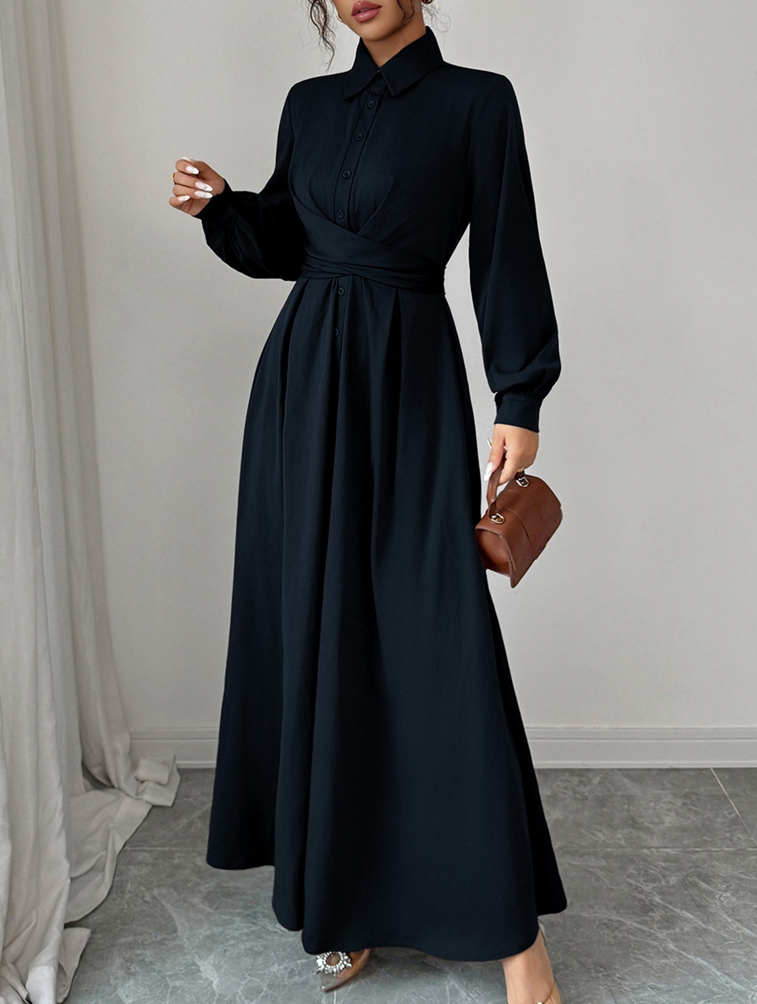 Anna-Berg | Simple Long-Sleeved Dress