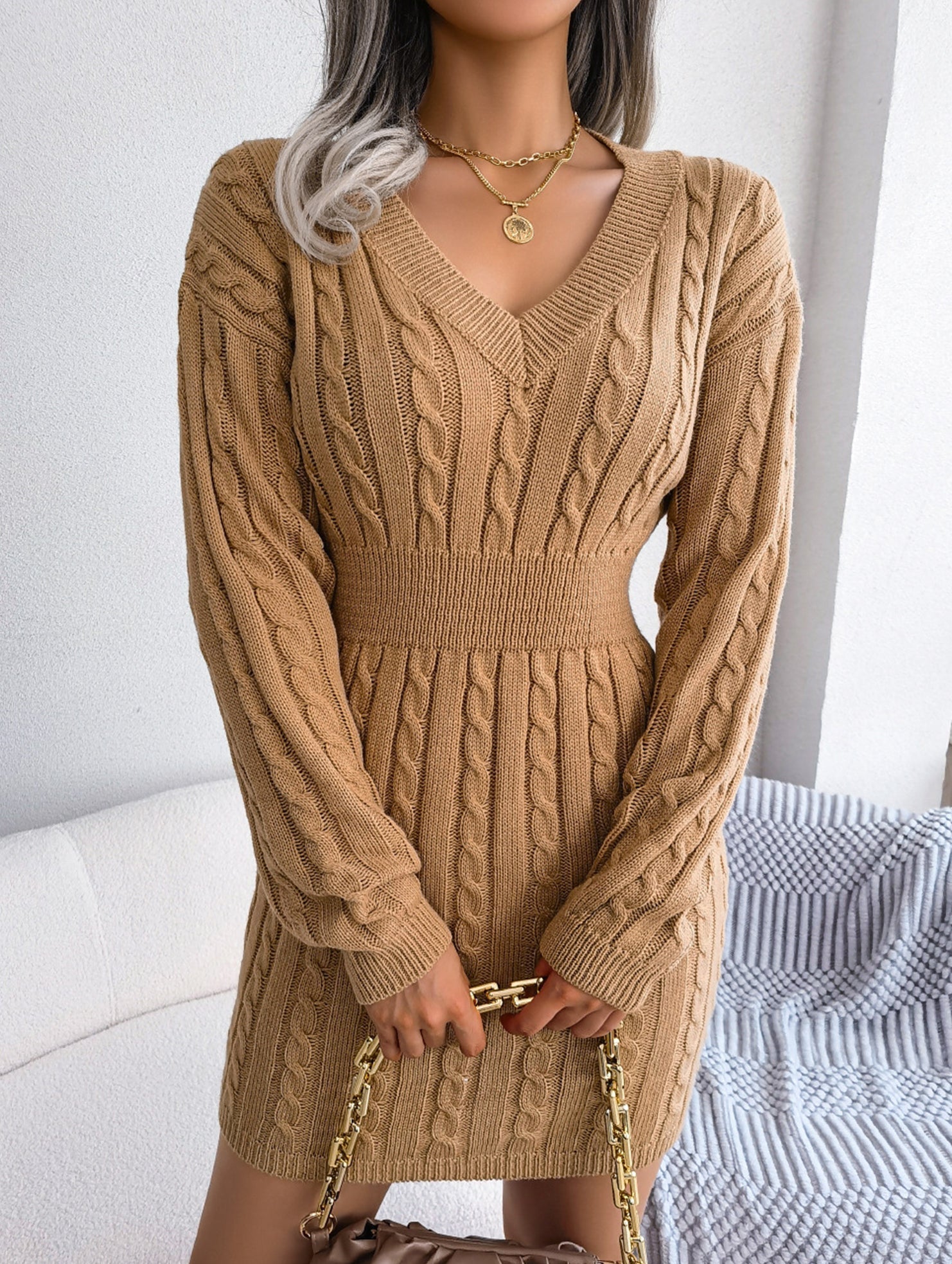 Anna-Berg | Fashionable Waist-Hugging Cable-Knitted Hip Dress