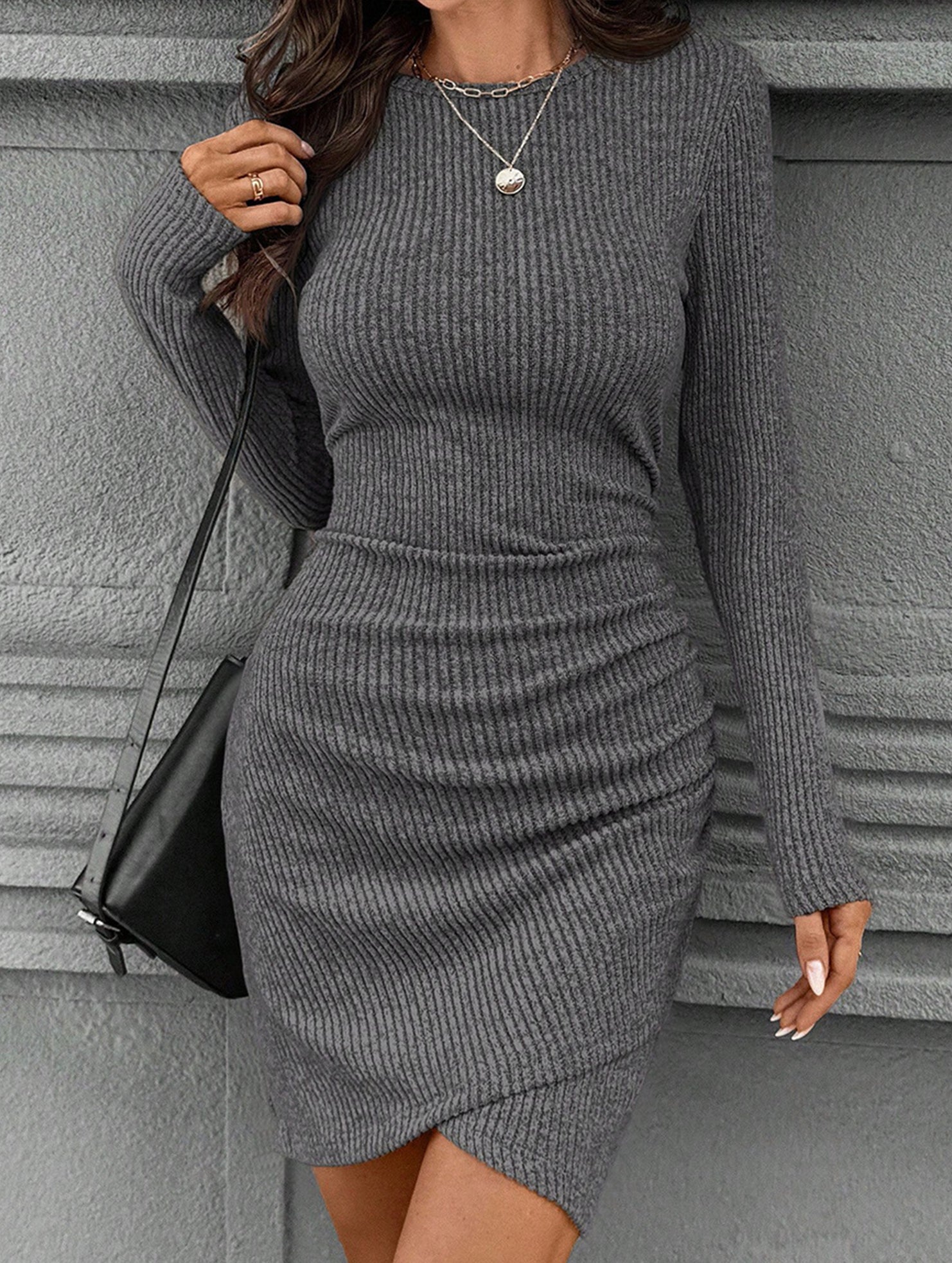 Anna-Berg | Fashionable Knitted Slim-Fit Long-Sleeved Dress