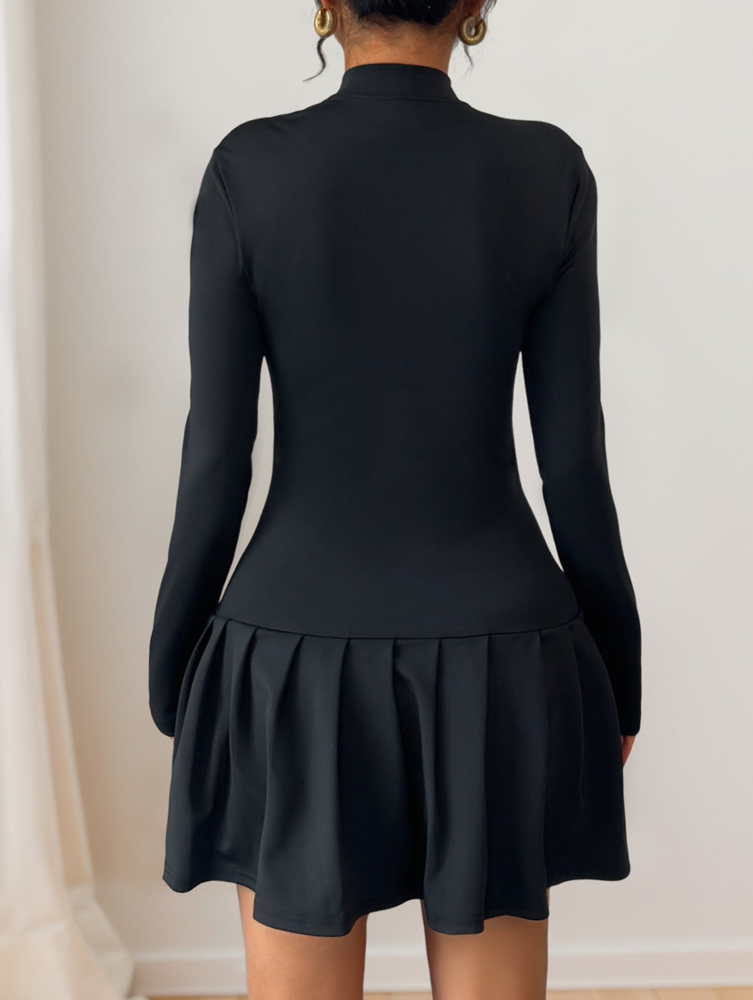 Anna-Berg | High-Neck Bow Button Dress