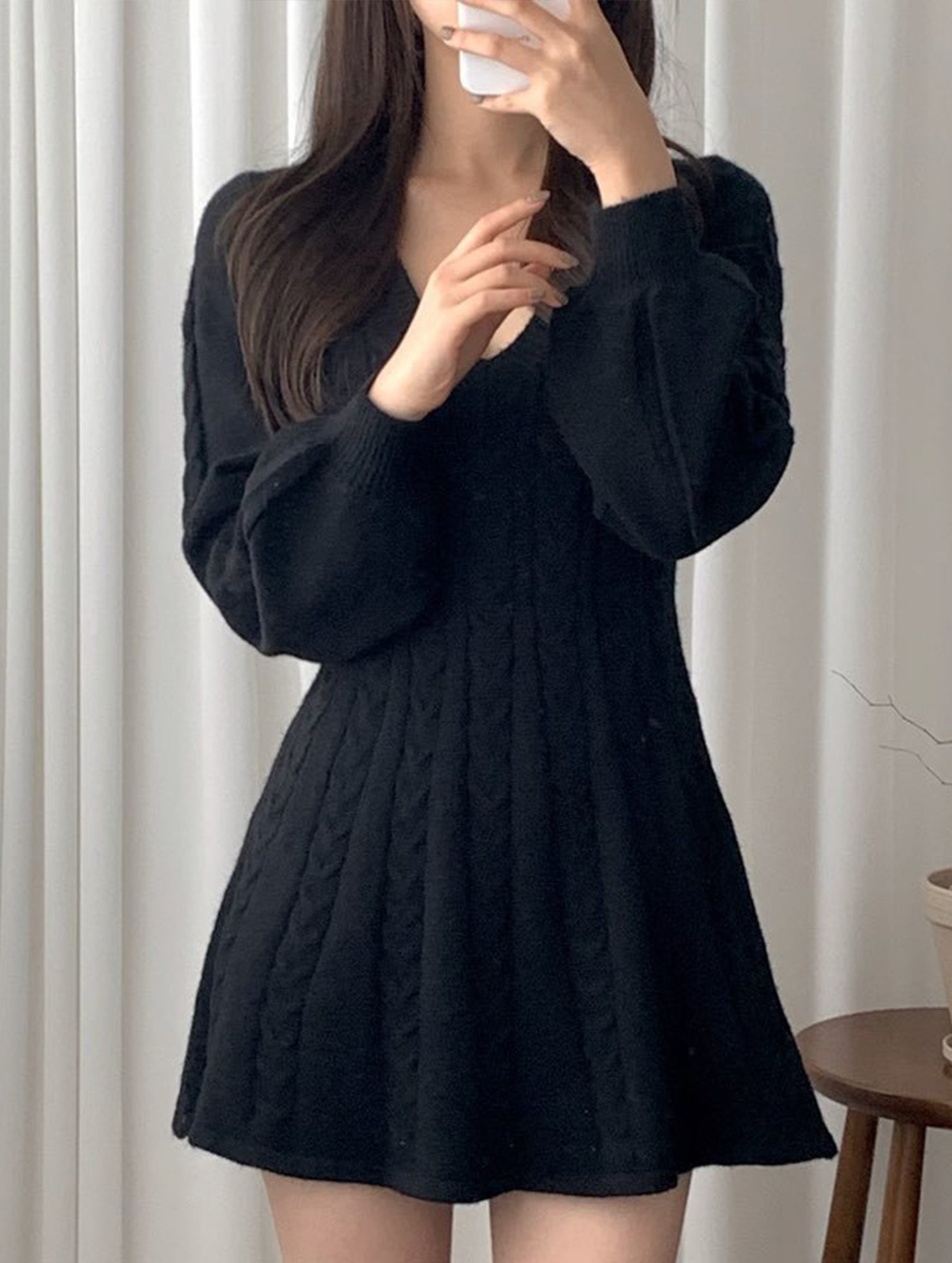 Anna-Berg | Retro Cable Knit V-Neck Fitted Dress