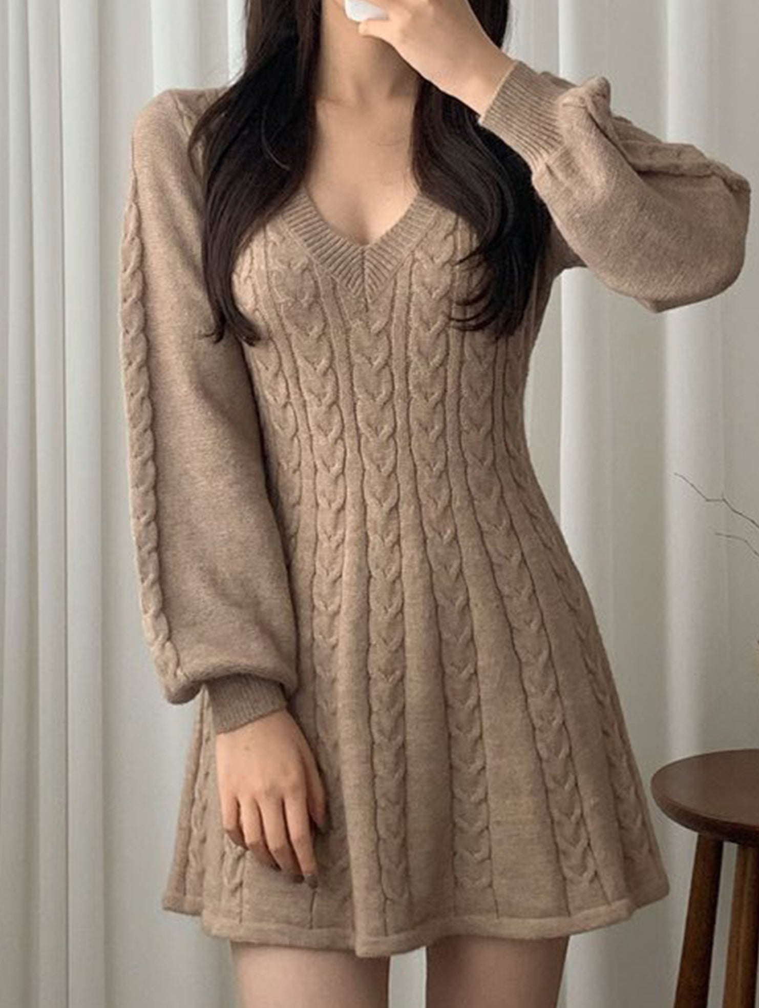 Anna-Berg | Retro Cable Knit V-Neck Fitted Dress