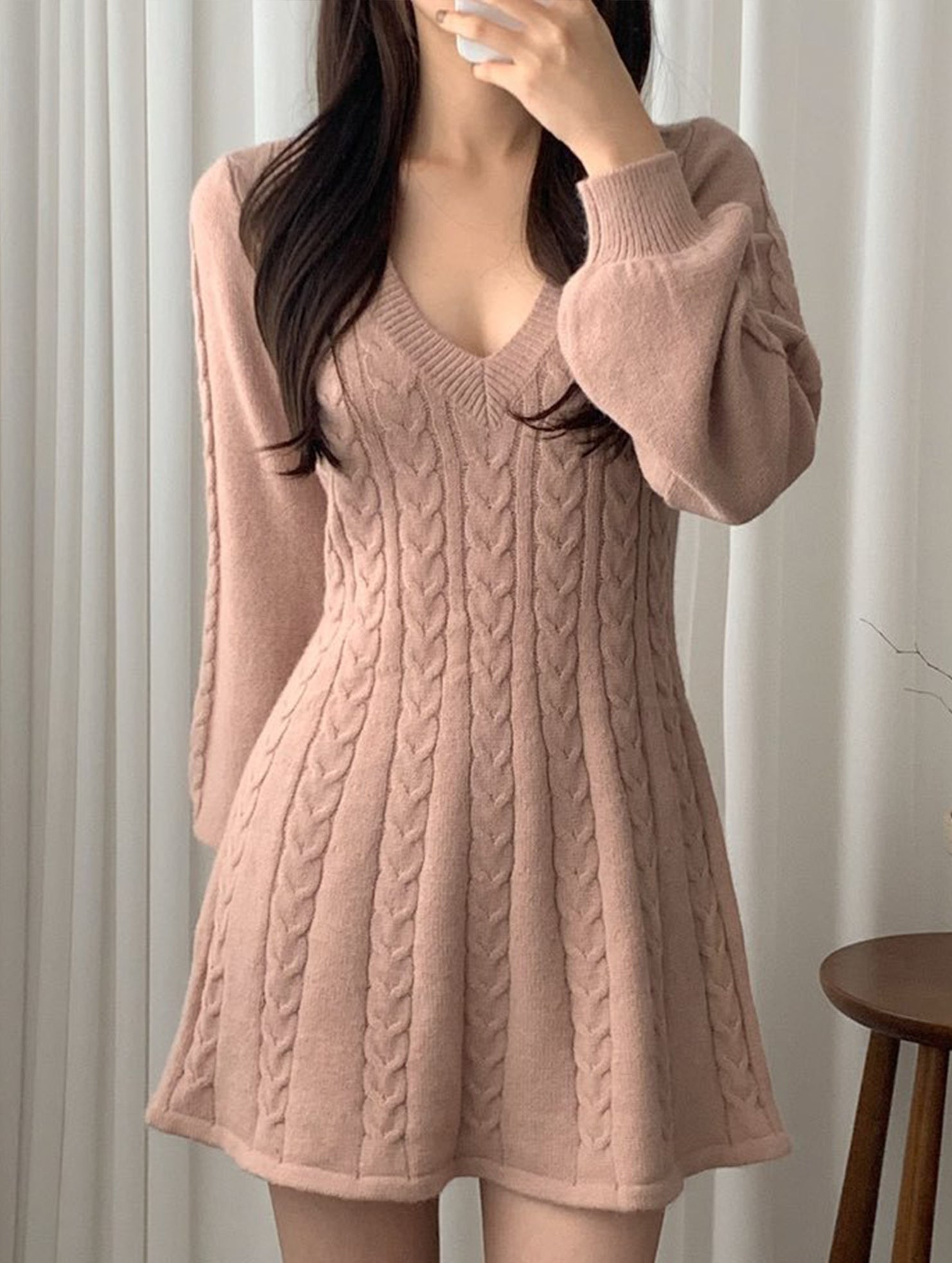 Anna-Berg | Retro Cable Knit V-Neck Fitted Dress
