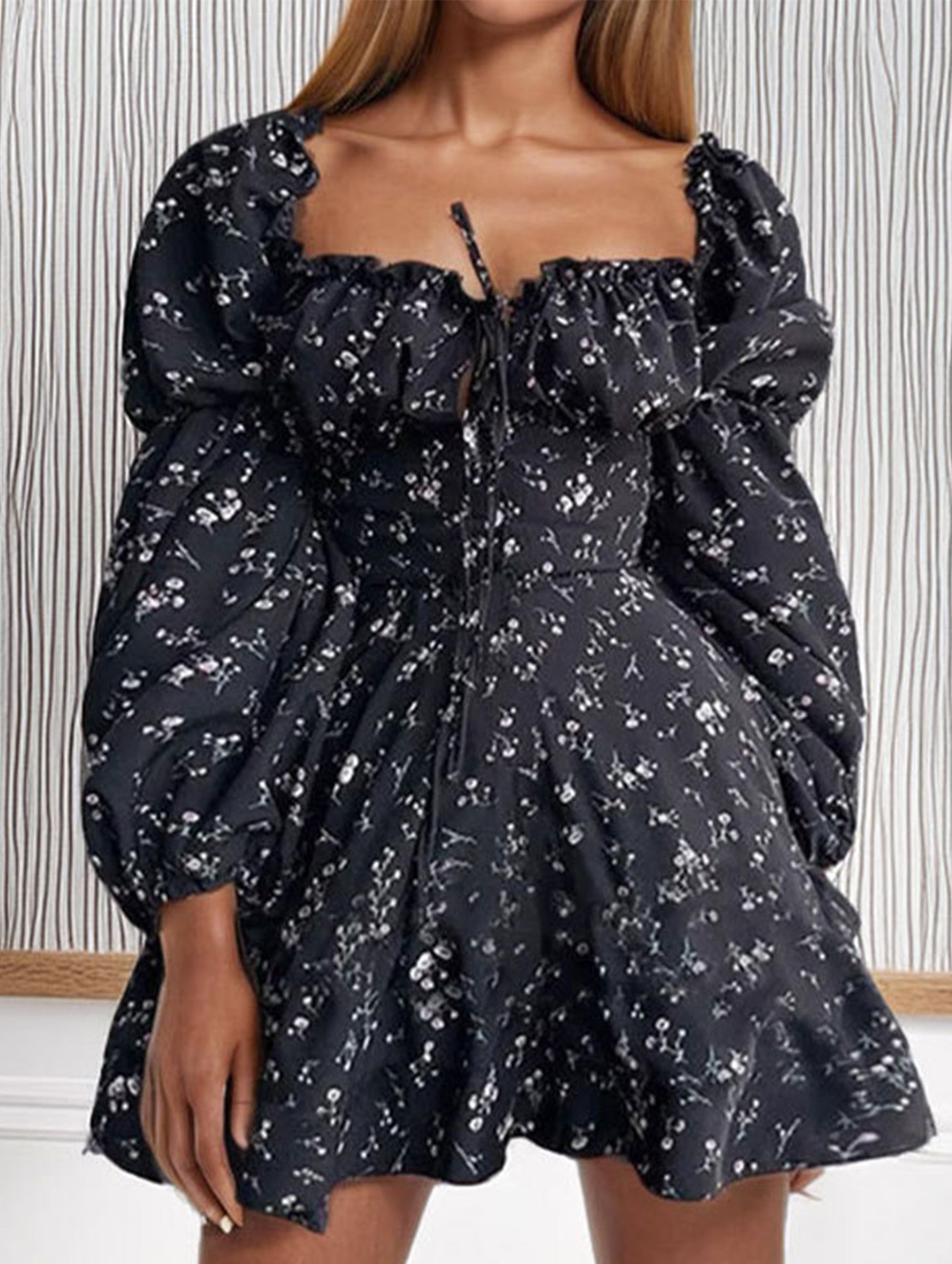 Anna-Berg | Elegant Floral Print Fitted Waist Dress