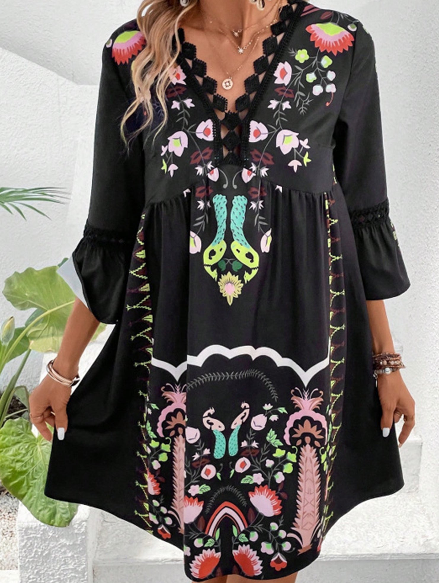Anna-Berg | V Neck Lace Patch Print Dress