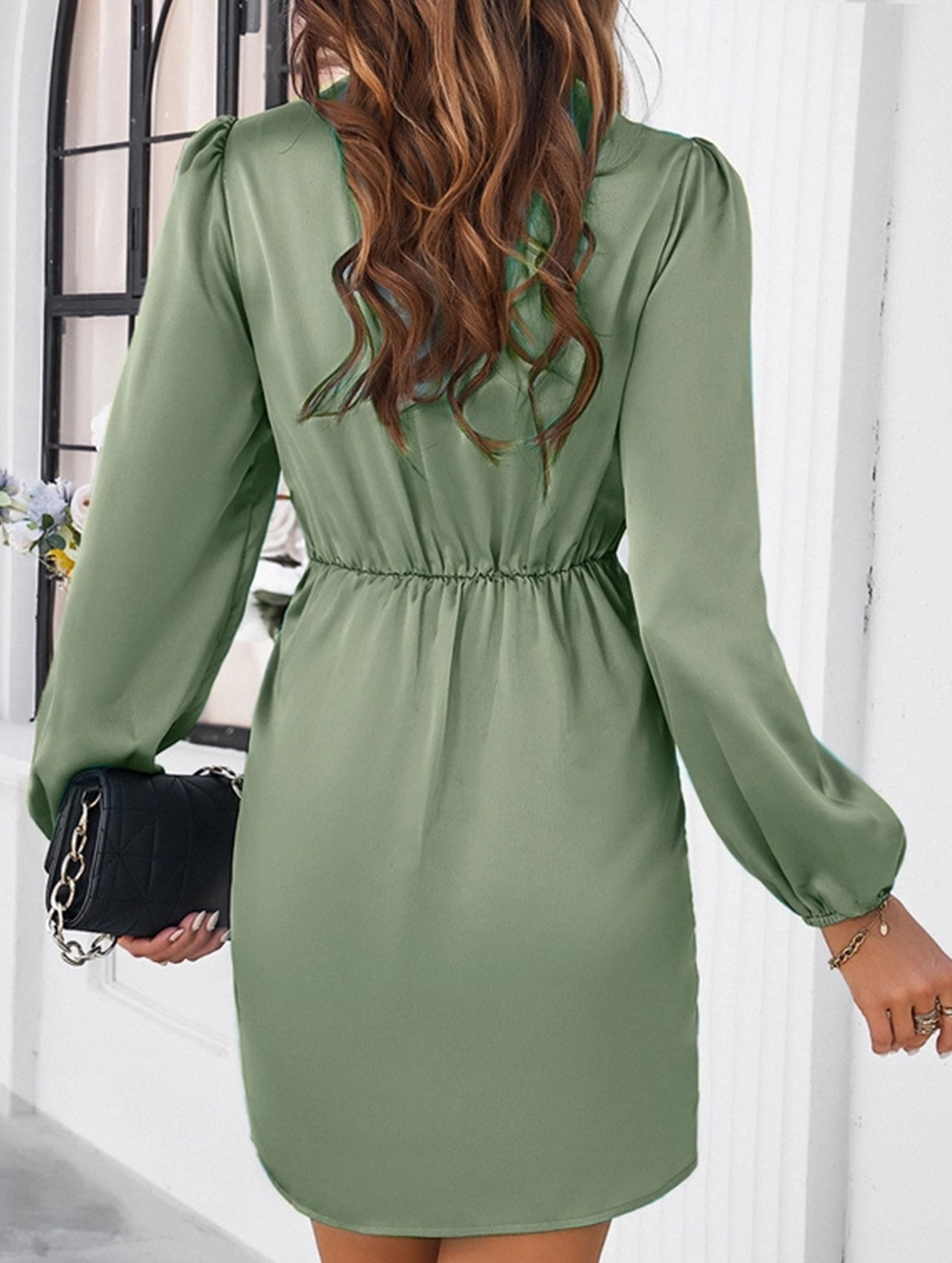 Anna-Berg | Elegant Solid Color V-Neck Dress