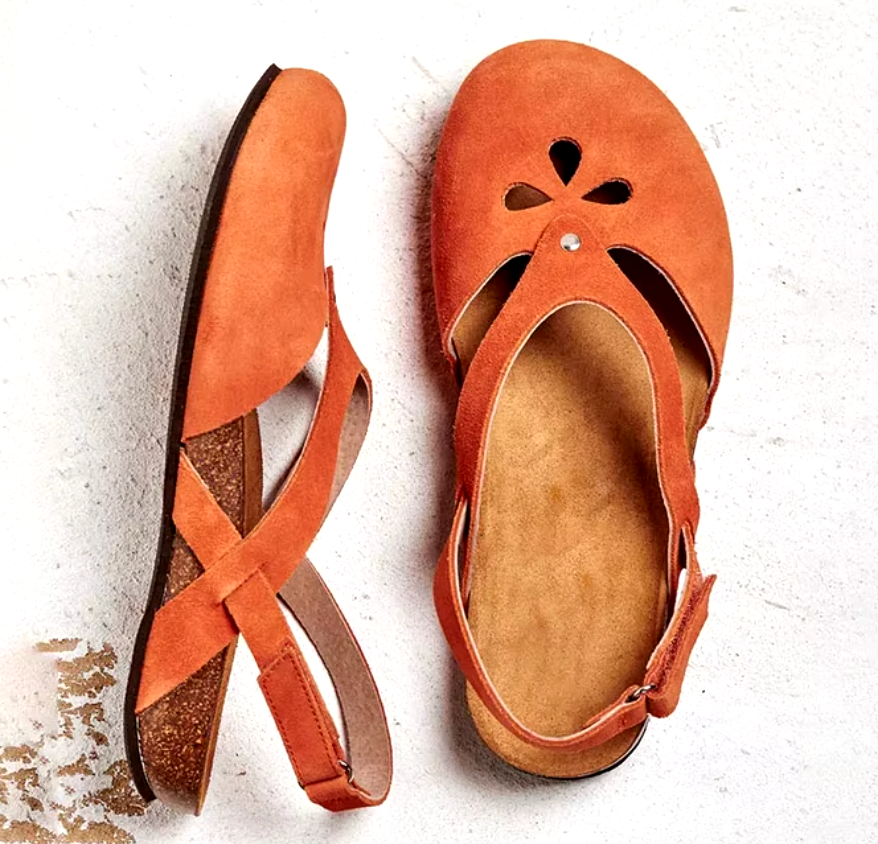 Anna-Berg | Sculpted Sandals for Every Occasion