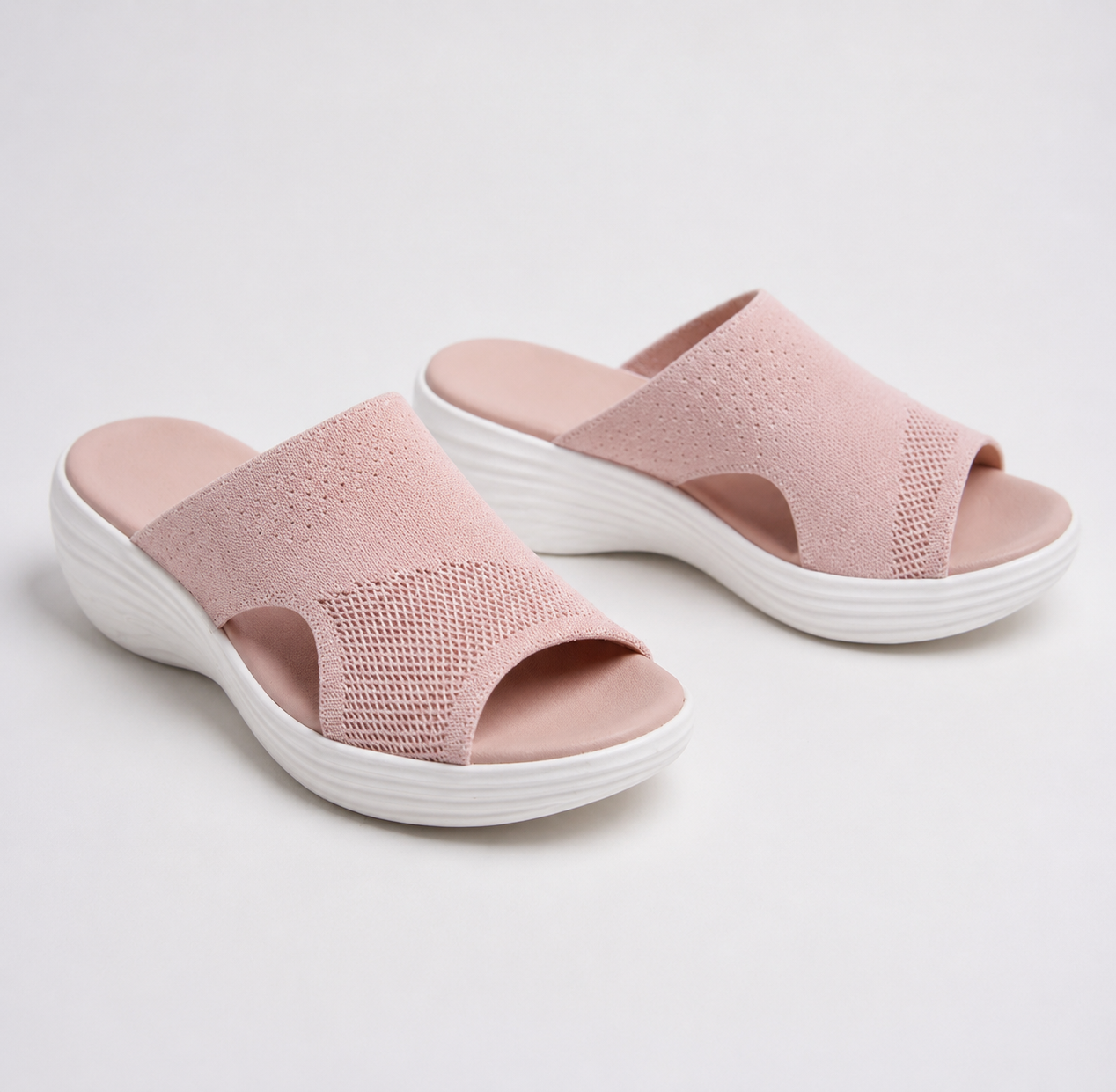 Anna-Berg | Timeless Orthopedic Adjustable Sandals in a Flattering Cut