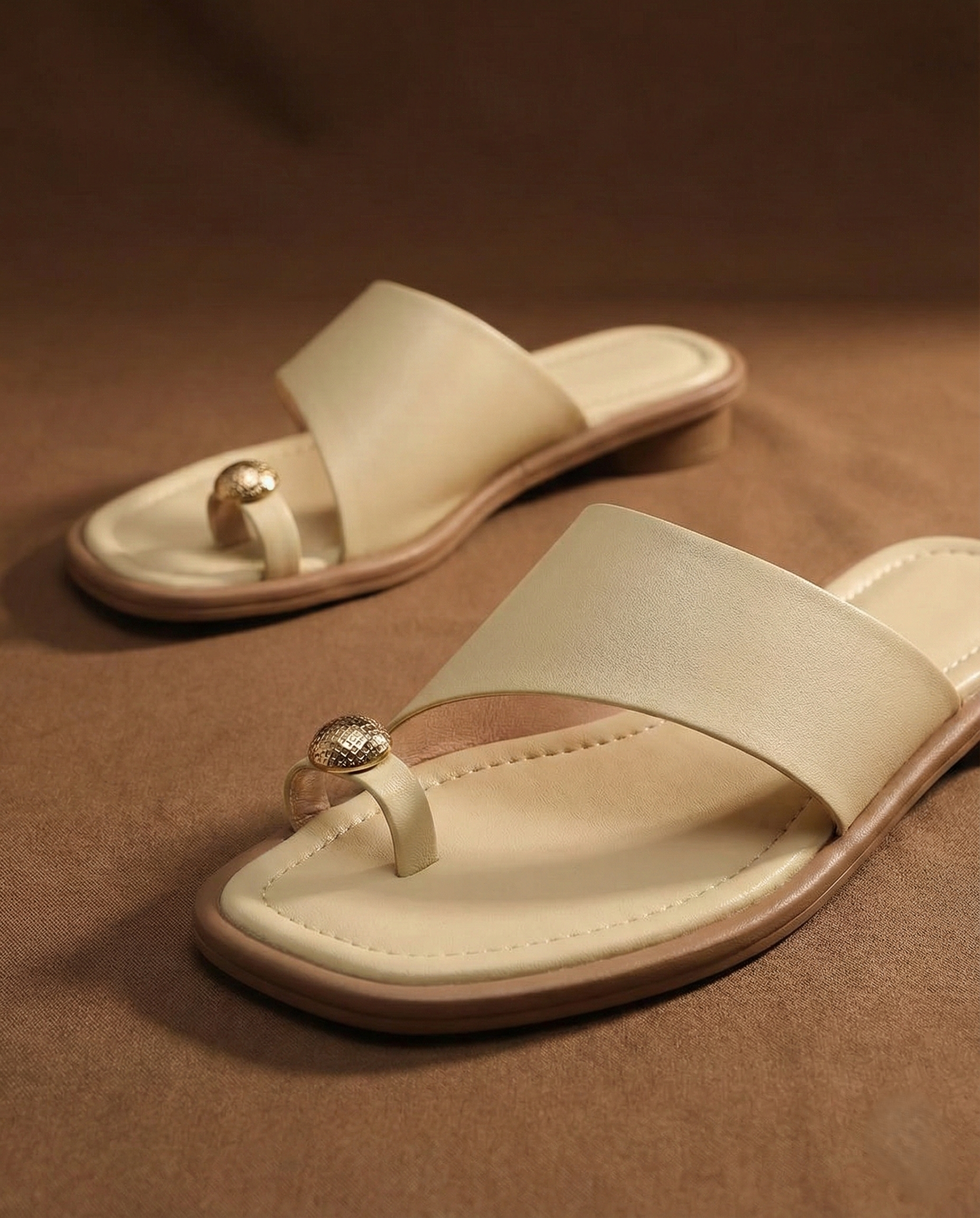 Anna-Berg | Square-Toe Leather Slides