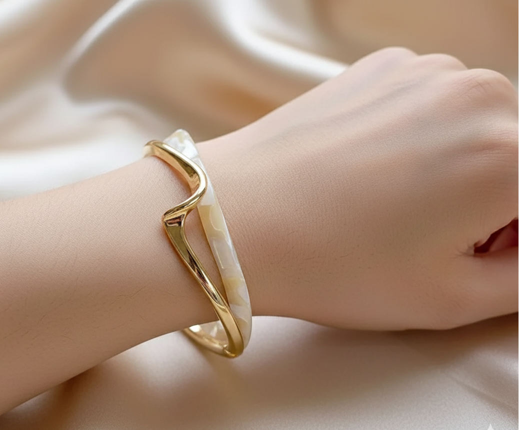 White opal elegant golden bracelet