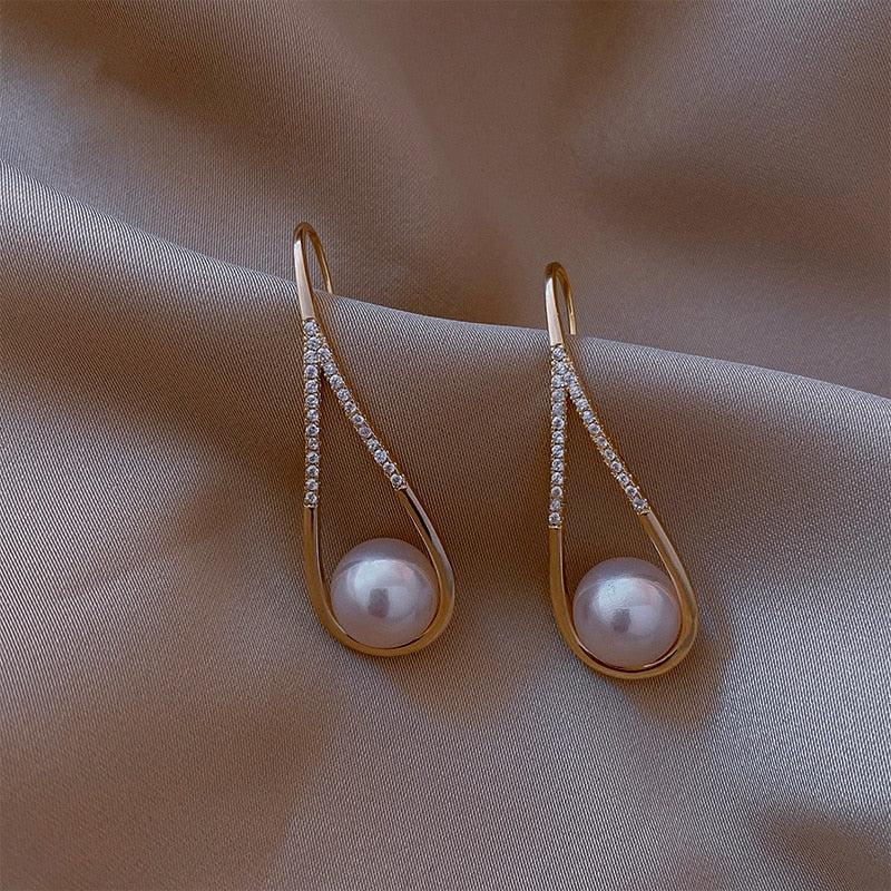 Rose Gold Earrings with Pearls