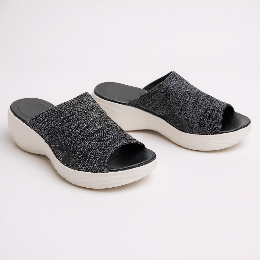 Anna-Berg | Timeless Orthopedic Adjustable Sandals in a Flattering Cut