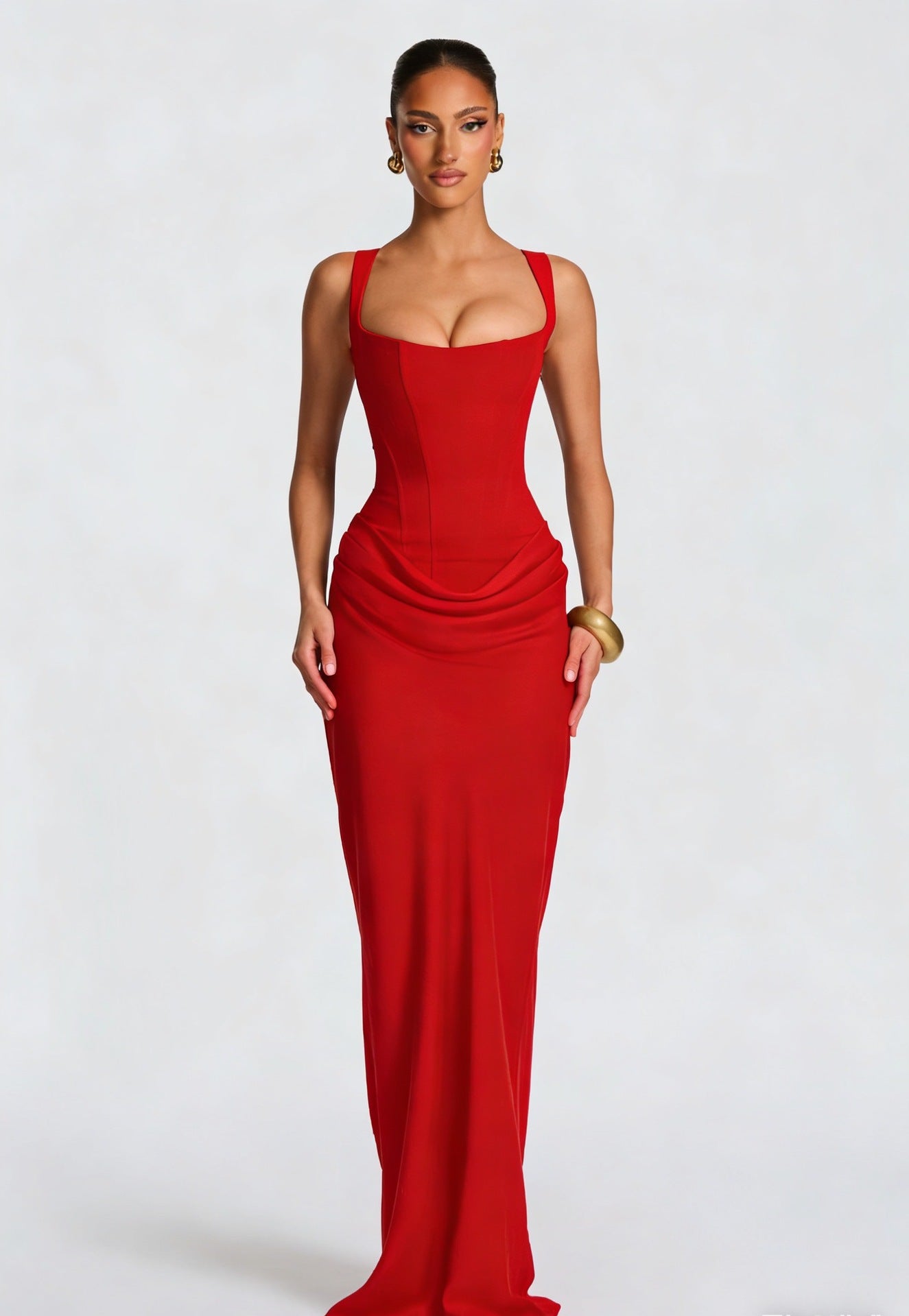 Anna-Berg | Flowing Nelya Dress with a Timeless Finish
