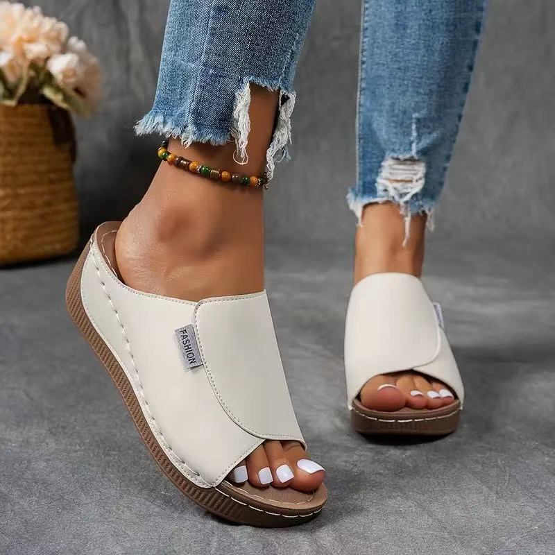 Anna-Berg | Sculpted Arch Support Cushioned Shoes with a Timeless Finish