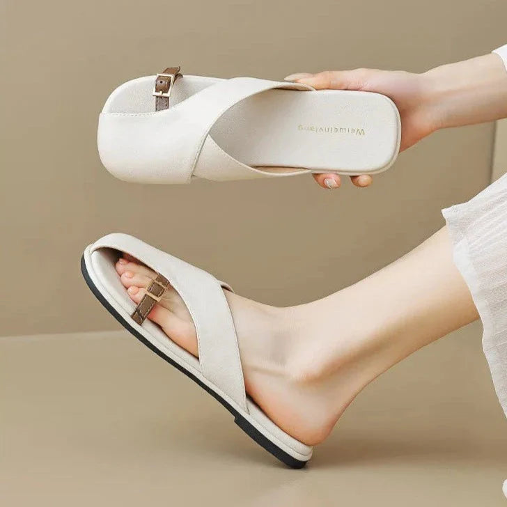 Anna-Berg | Black Ankle-Strap Buckle Leather Sandals