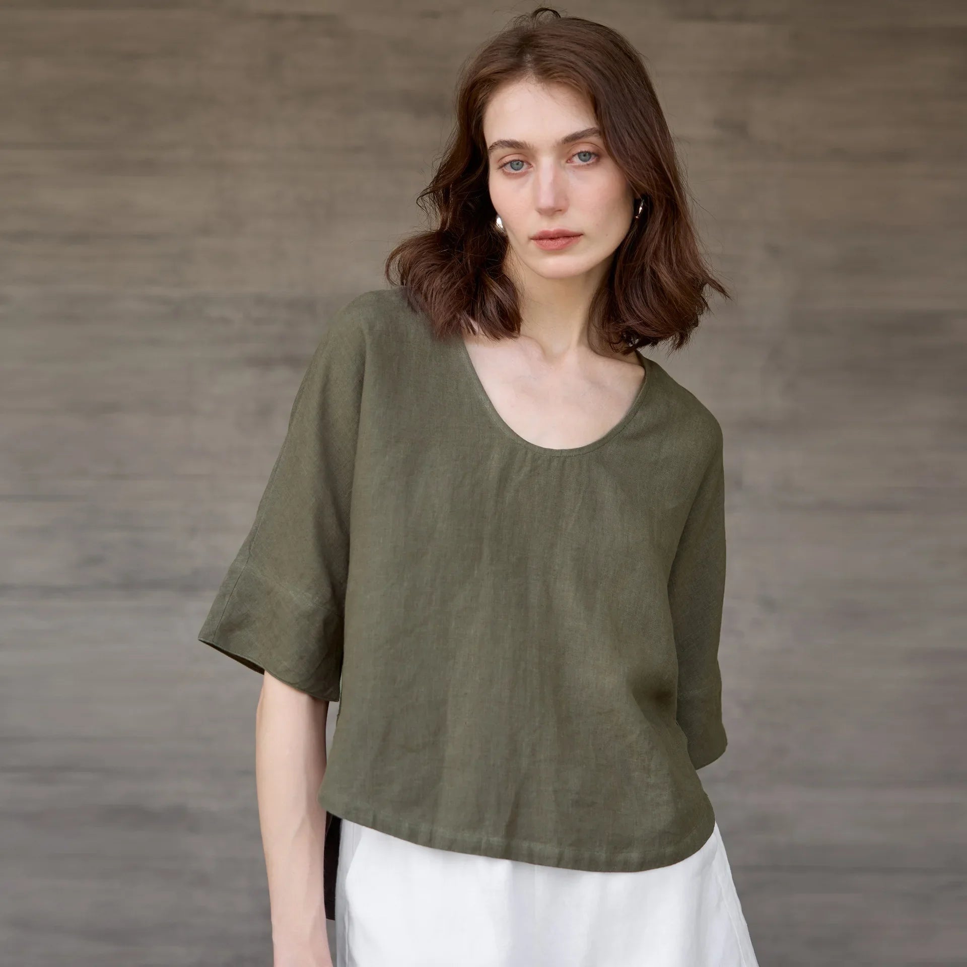 Anna-Berg | V-Neck Boxy-Fit Hemp Top