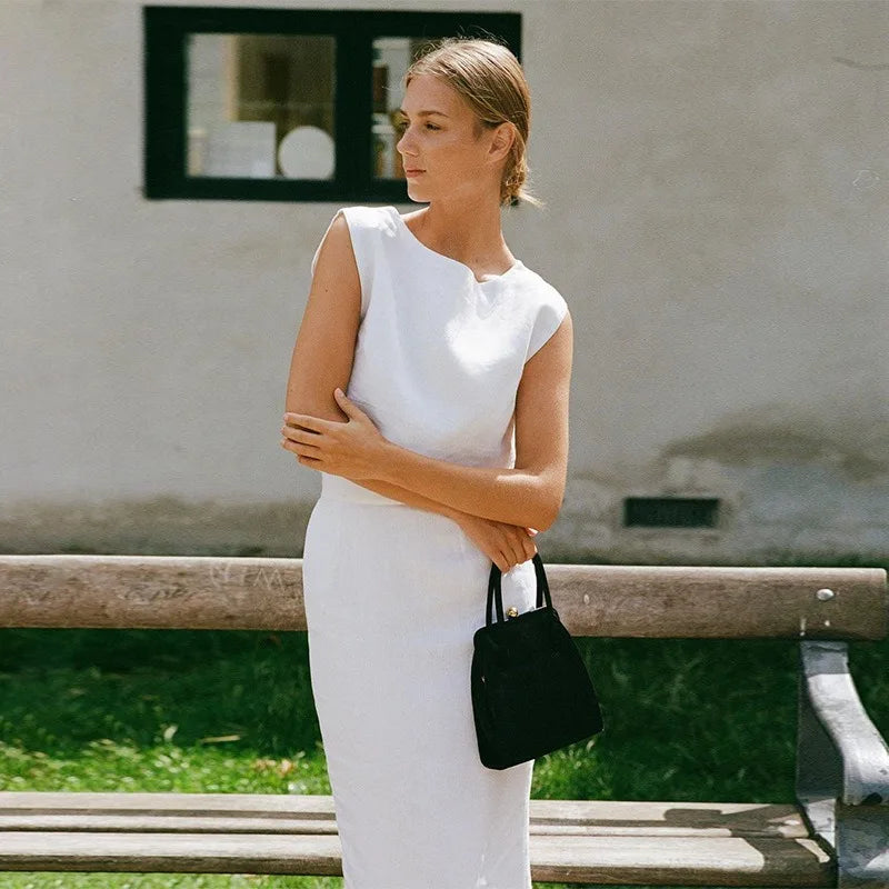 Anna-Berg | Natural Boxy Cropped Linen Top