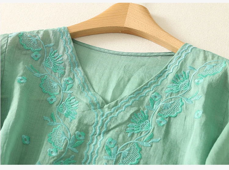 Anna-Berg | Ivory V-Neck Cotton Blouse