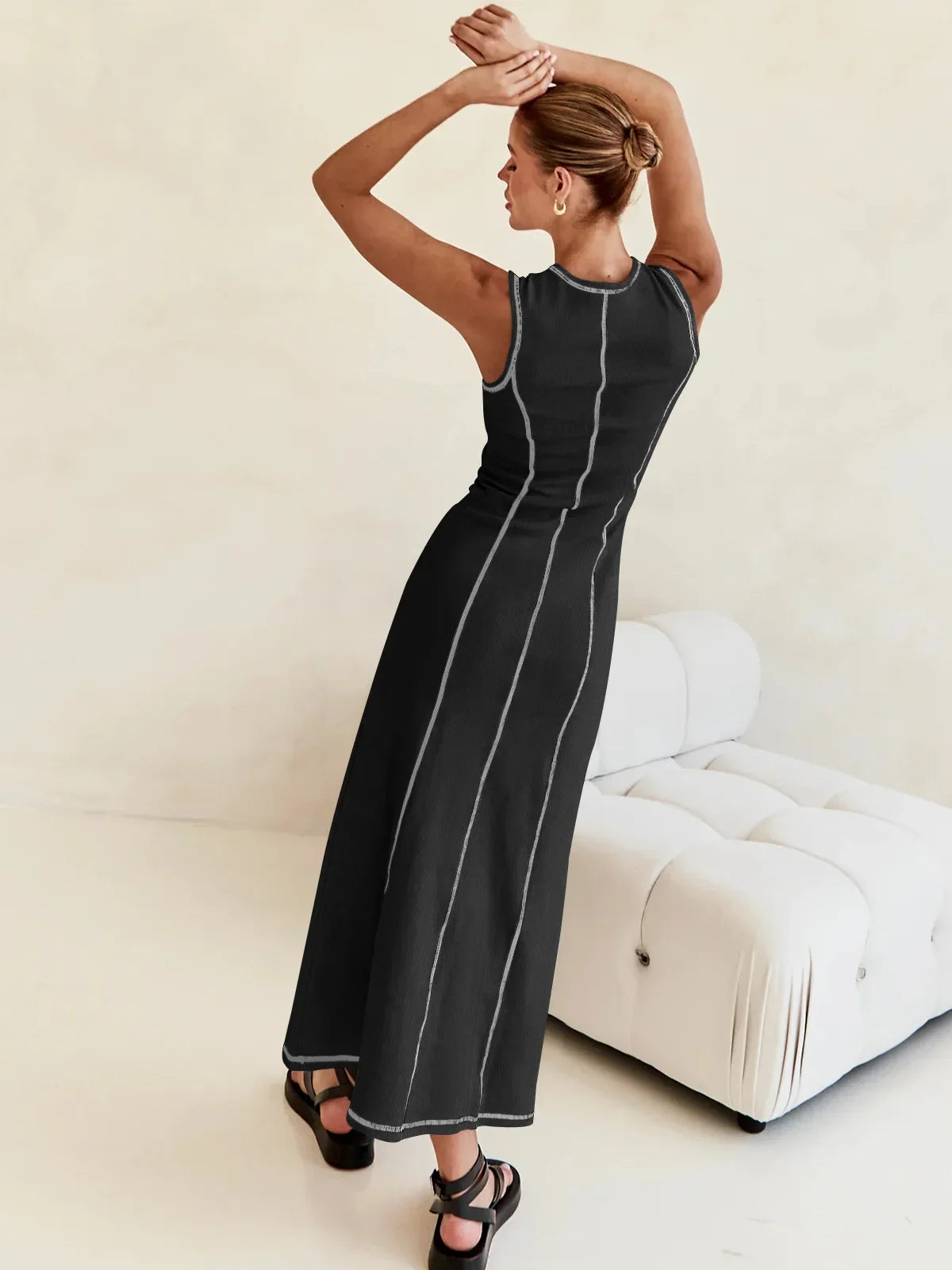 Anna-Berg | Sleeveless Maxi Knit Dress