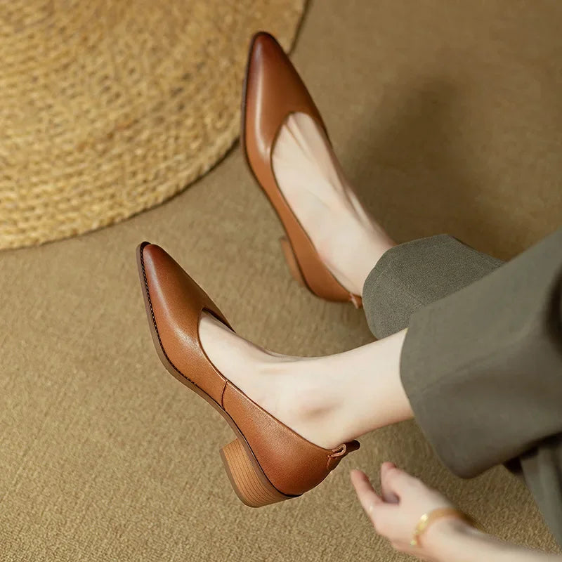 Anna-Berg | Classic Pointed Toe Pumps