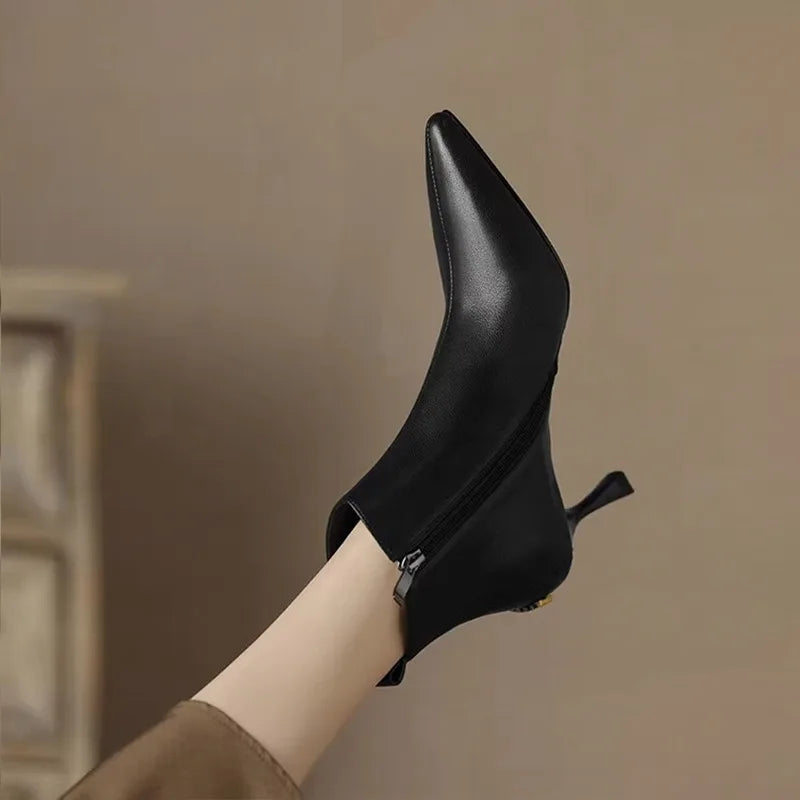 Anna-Berg | Luxe Kitten Heel Boots