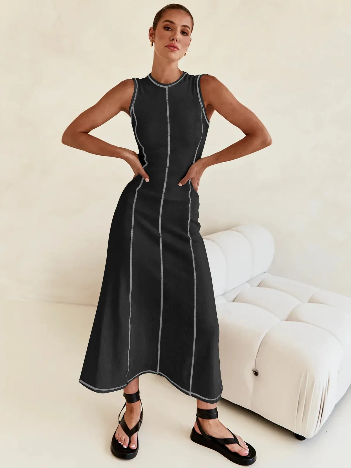 Anna-Berg | Sleeveless Maxi Knit Dress