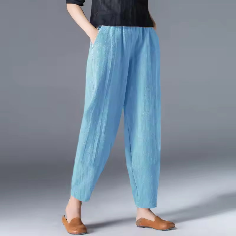 Anna-Berg | Feminine Lightweight Summer Trousers with a Timeless Finish