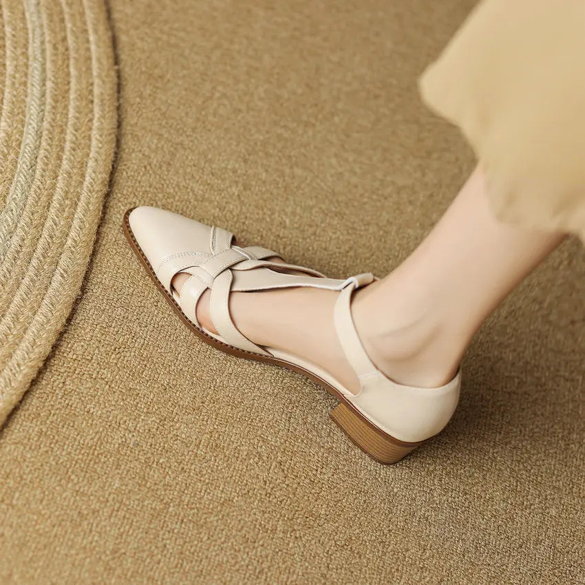 Anna-Berg | Elegant Pointed Toe Pumps