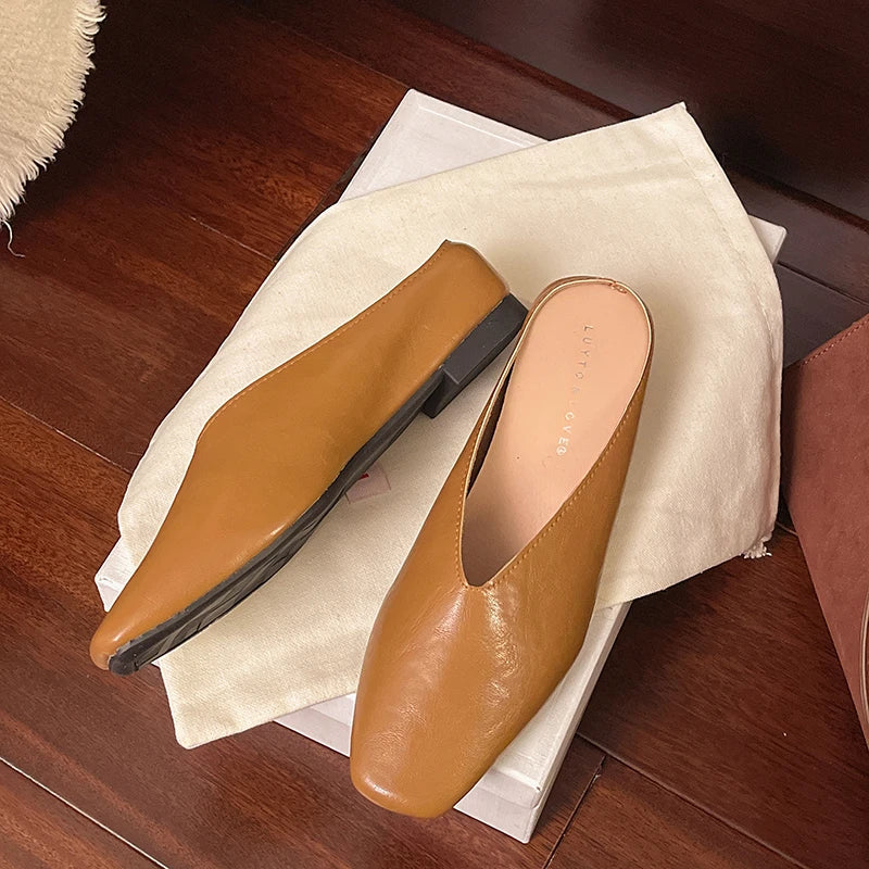 Anna-Berg | Mules with Minimalist Design