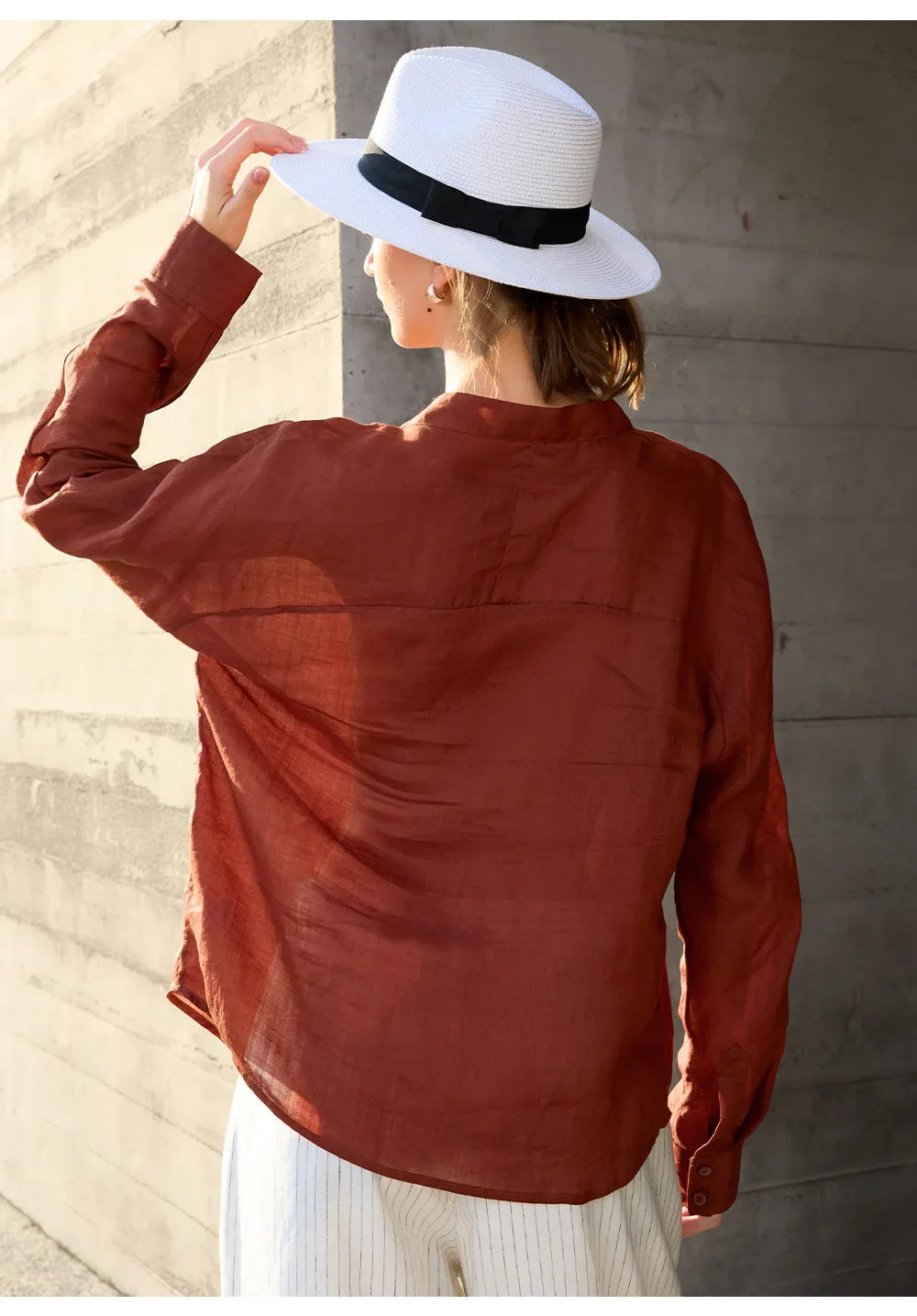 Anna-Berg | Collarless V-Neck Linen Shirt