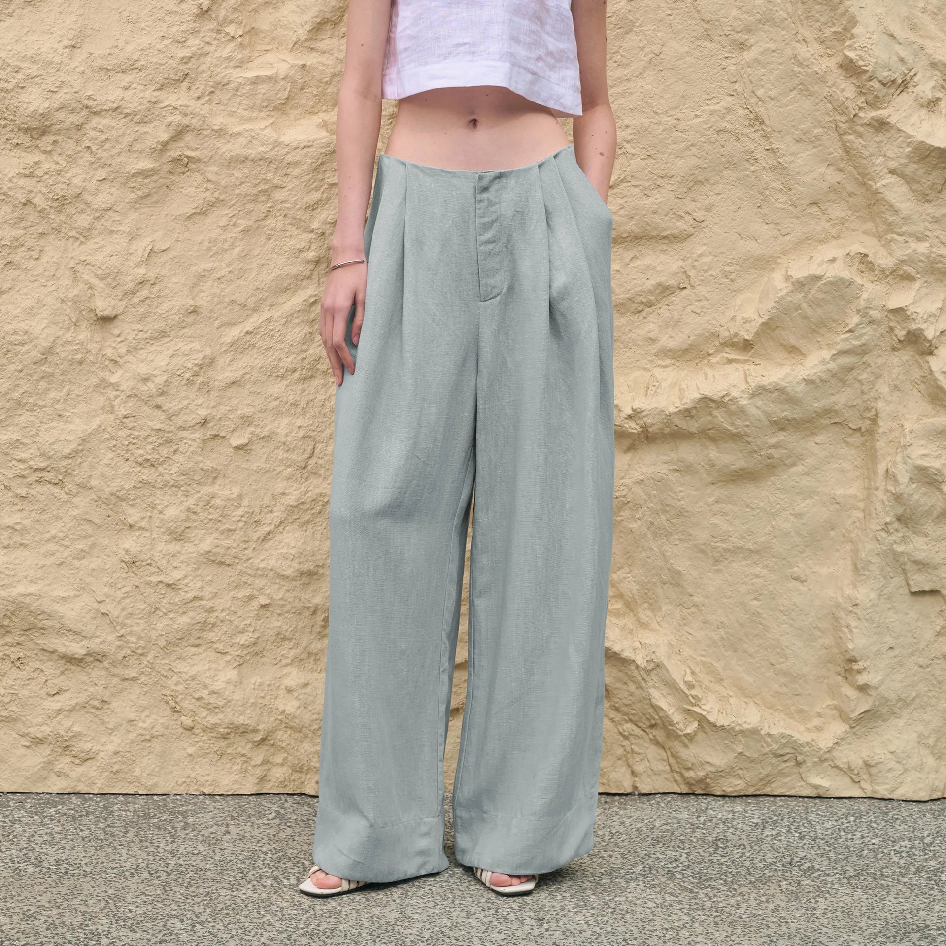 Anna-Berg | Sand Pleated Wide-Leg Linen Pant