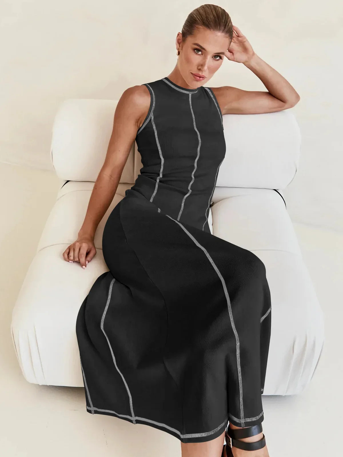 Anna-Berg | Sleeveless Maxi Knit Dress