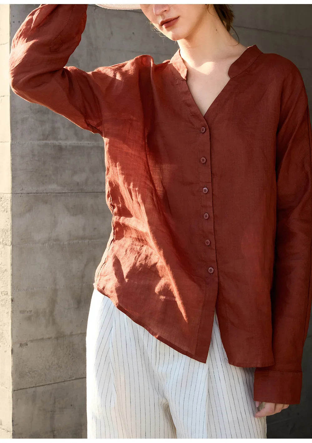 Anna-Berg | Collarless V-Neck Linen Shirt