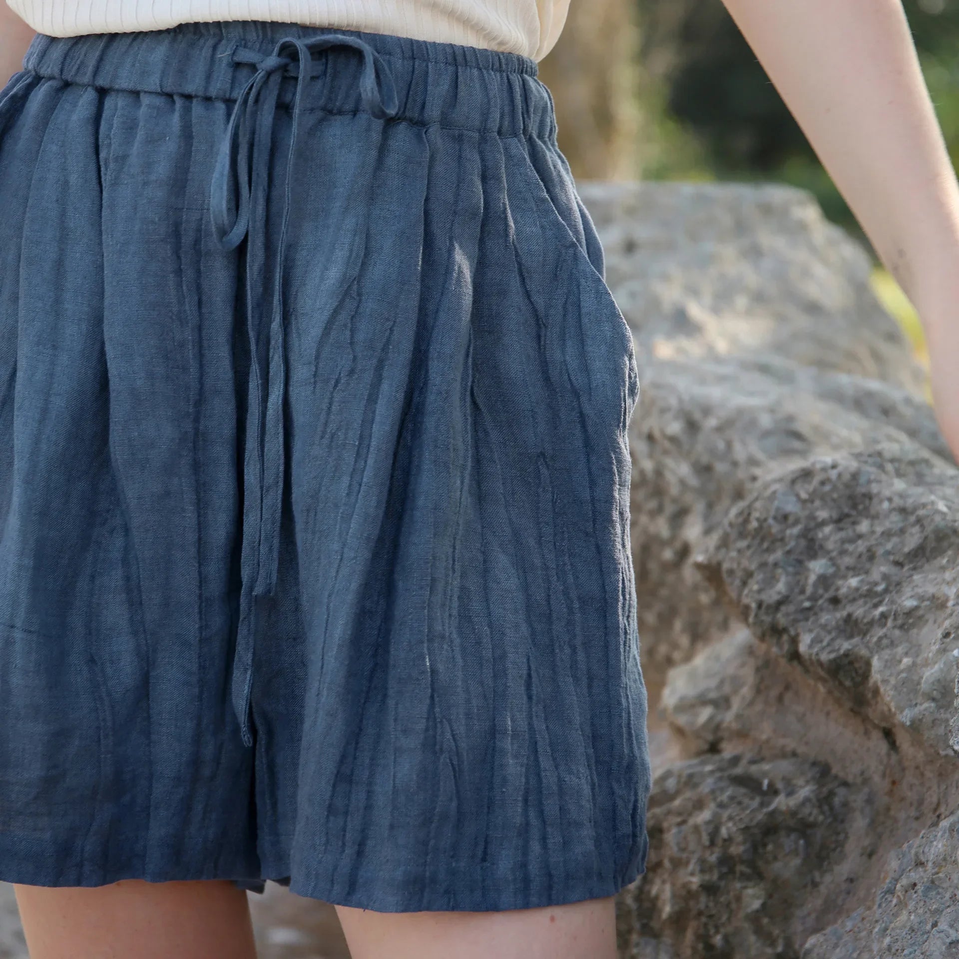 Anna-Berg | High-Waist Relaxed Fit Linen Shorts