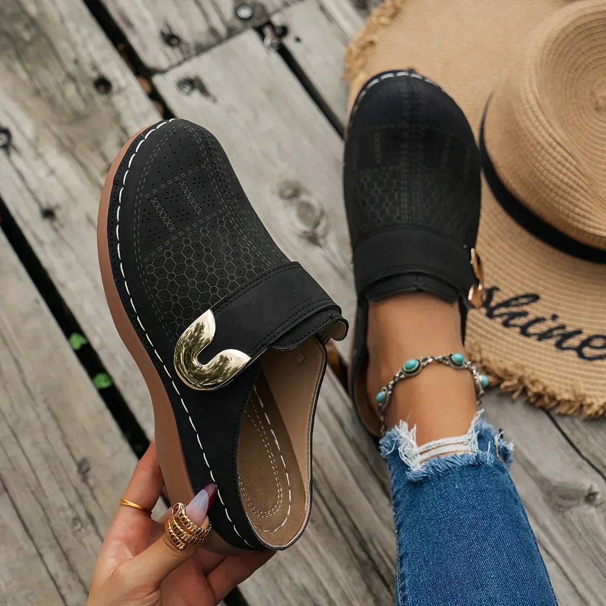 Anna-Berg | Feminine Adjustable Wedge Sandals Made to Turn Heads